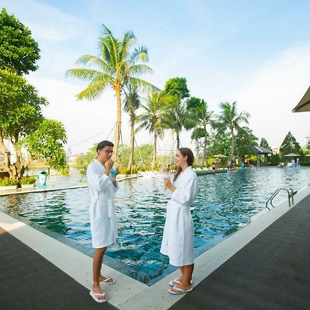 เวสต์เลก โฮเต็ล แอนด์ รีสอร์ต วิง ฟุก Hotel Vinh Yen ภายนอก รูปภาพ