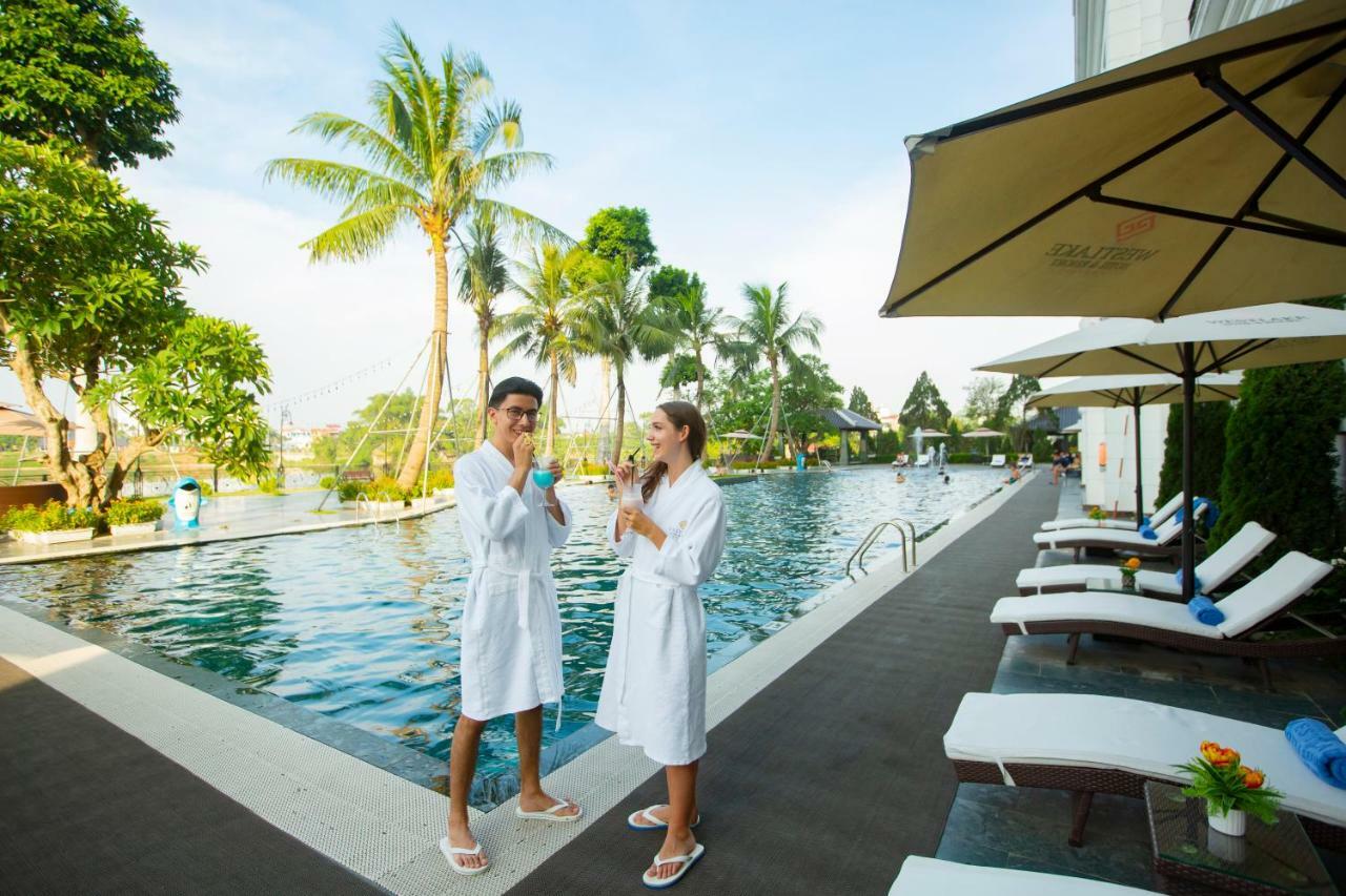 เวสต์เลก โฮเต็ล แอนด์ รีสอร์ต วิง ฟุก Hotel Vinh Yen ภายนอก รูปภาพ
