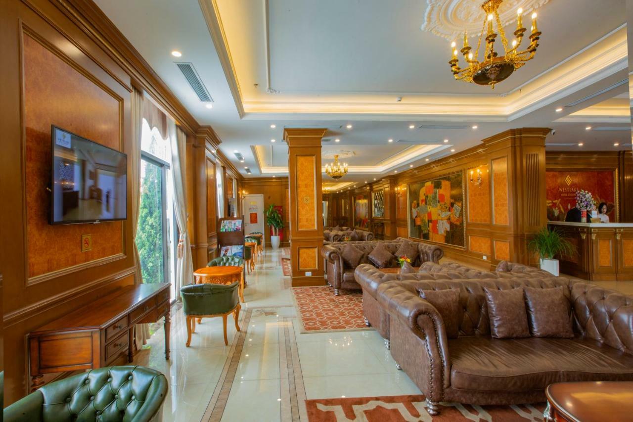 เวสต์เลก โฮเต็ล แอนด์ รีสอร์ต วิง ฟุก Hotel Vinh Yen ภายนอก รูปภาพ