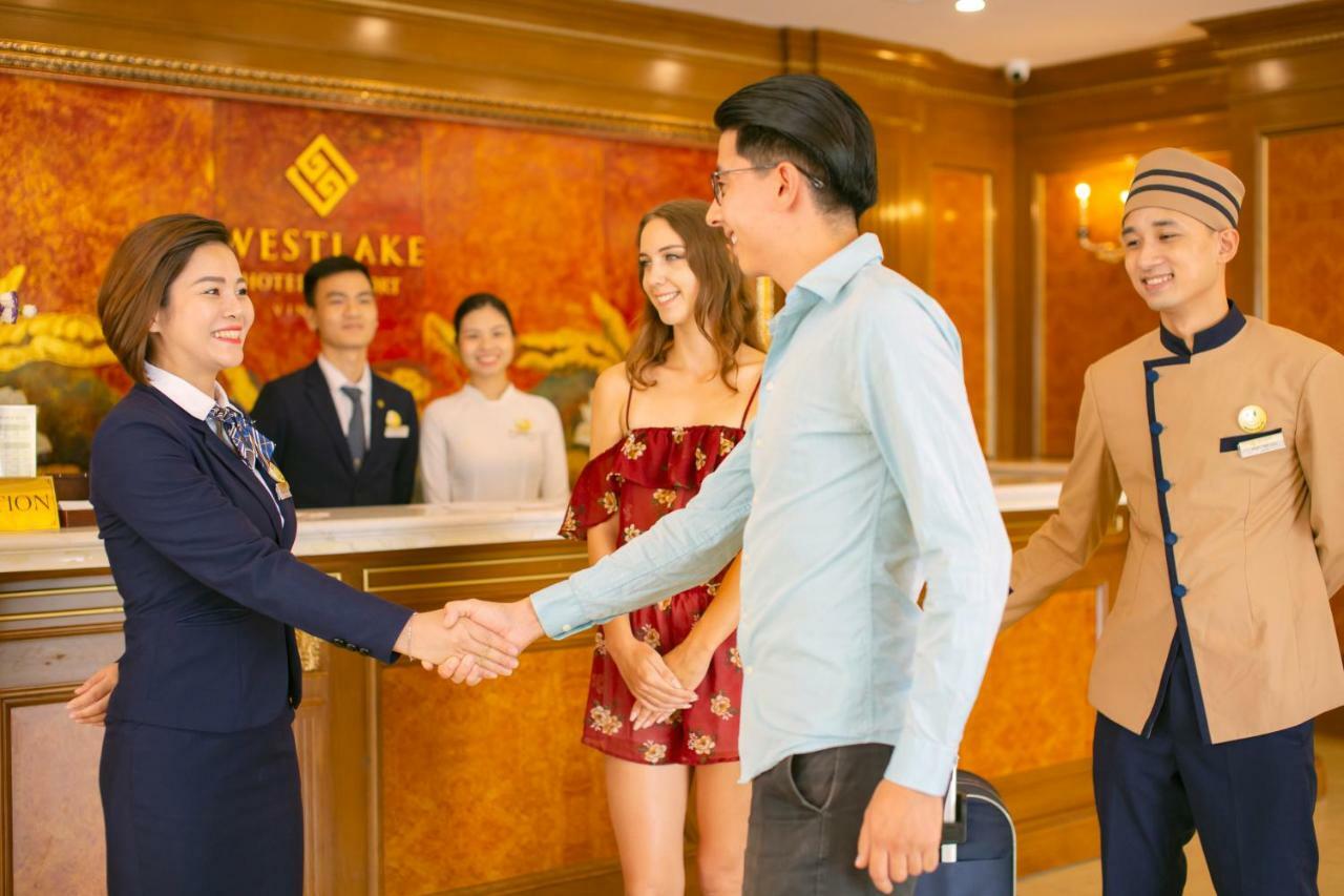เวสต์เลก โฮเต็ล แอนด์ รีสอร์ต วิง ฟุก Hotel Vinh Yen ภายนอก รูปภาพ