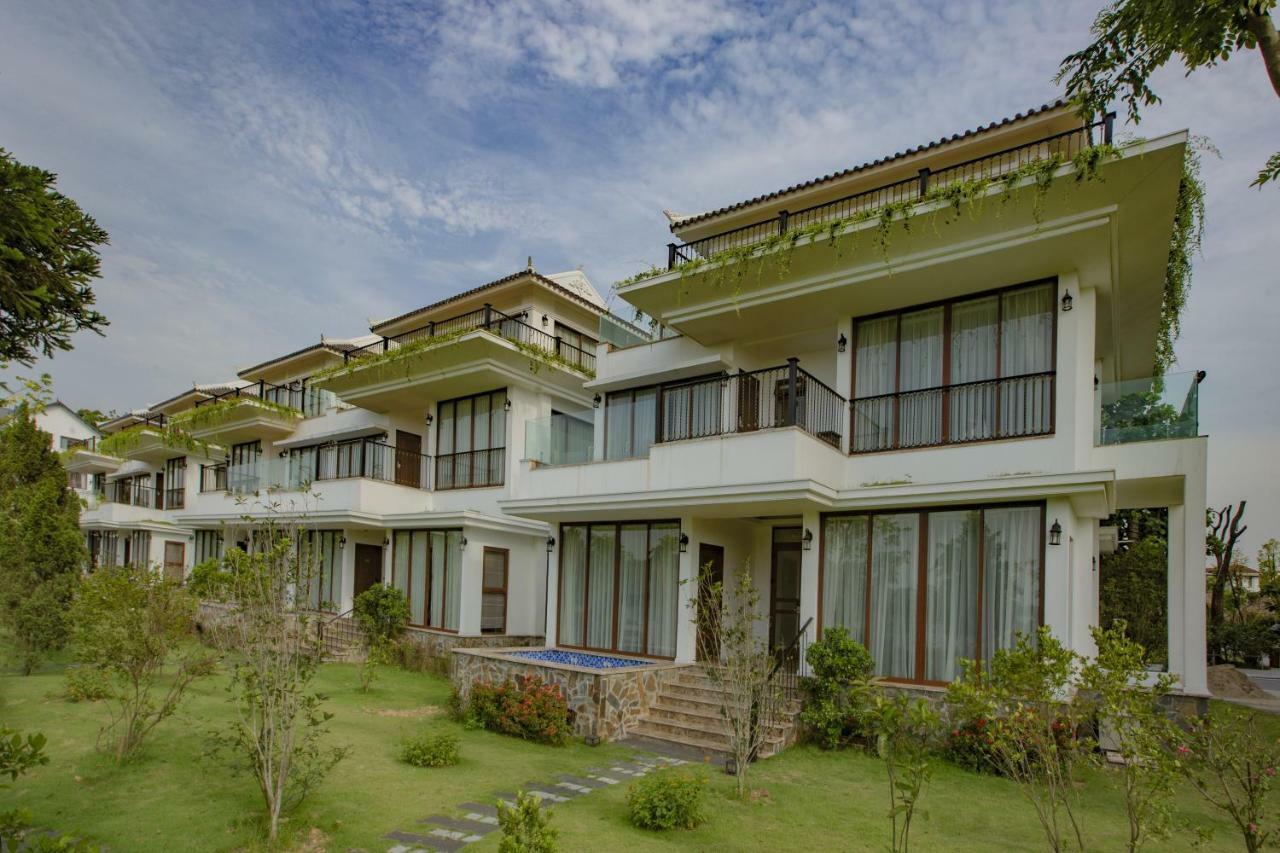 เวสต์เลก โฮเต็ล แอนด์ รีสอร์ต วิง ฟุก Hotel Vinh Yen ภายนอก รูปภาพ